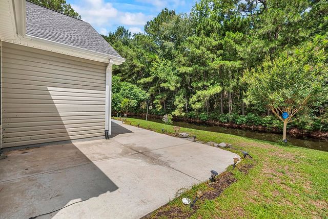 209 Candlewood Dr., Conway, SC 29526