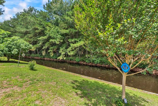 209 Candlewood Dr., Conway, SC 29526