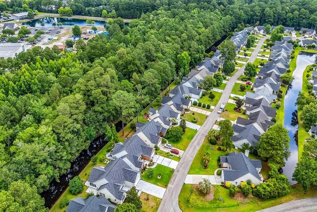 209 Candlewood Dr., Conway, SC 29526