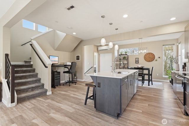 1313 150th Lane SW, Lynnwood, WA 98087