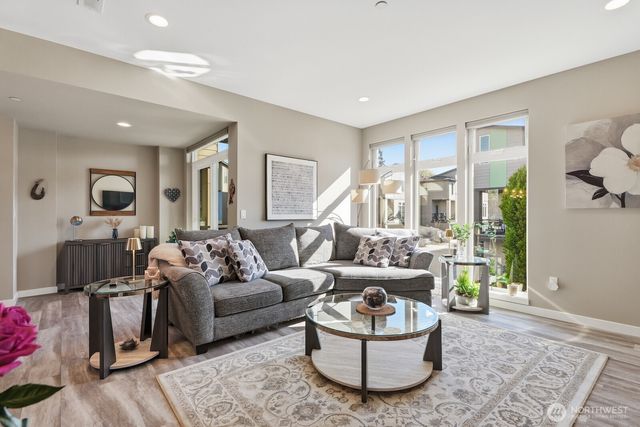 1313 150th Lane SW, Lynnwood, WA 98087