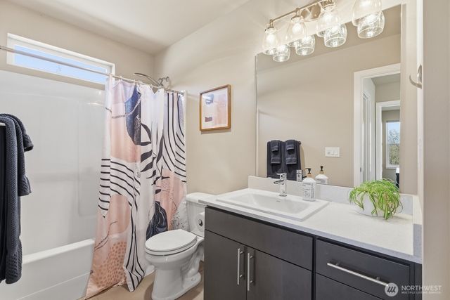 1313 150th Lane SW, Lynnwood, WA 98087