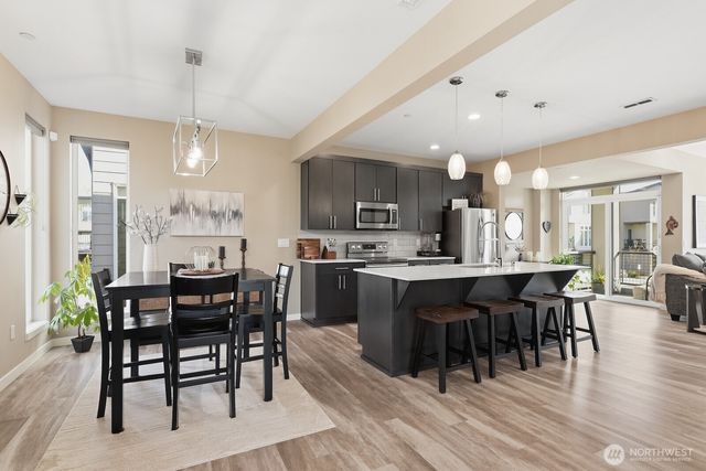 1313 150th Lane SW, Lynnwood, WA 98087