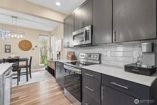 1313 150th Lane SW, Lynnwood, WA 98087