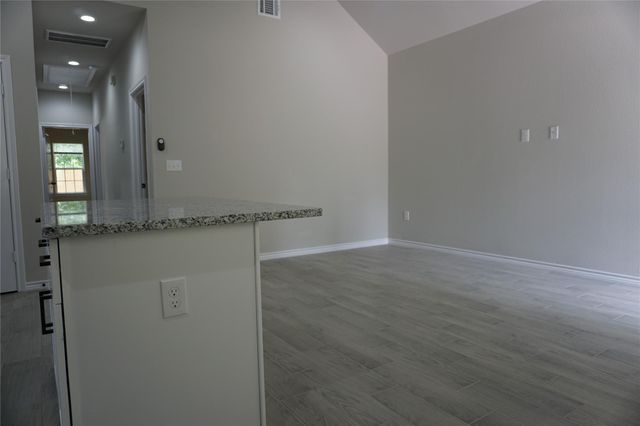 11514 Persimmon, Willis, TX 77318