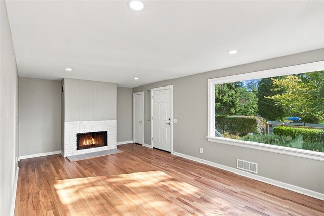 11261 Occidental Avenue S, Seattle, WA 98168