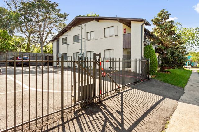 5722 Gaston Avenue H, Dallas, TX 75214