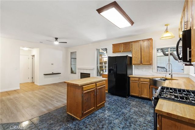 1069 Brick And Tile, Stockton, CA 95206