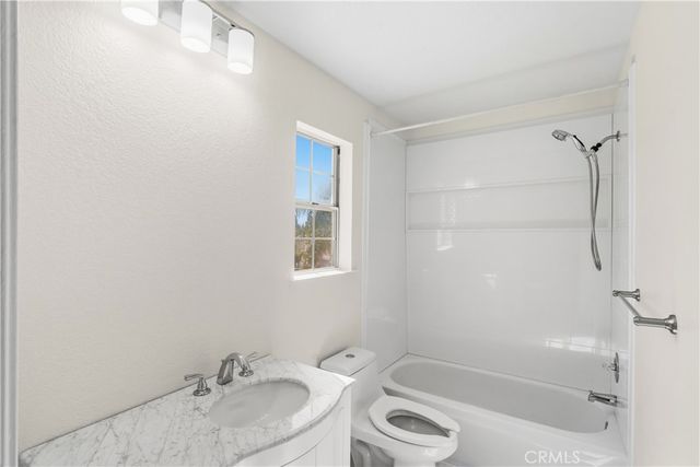 1069 Brick And Tile, Stockton, CA 95206