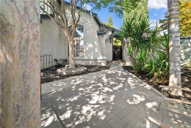1069 Brick And Tile, Stockton, CA 95206