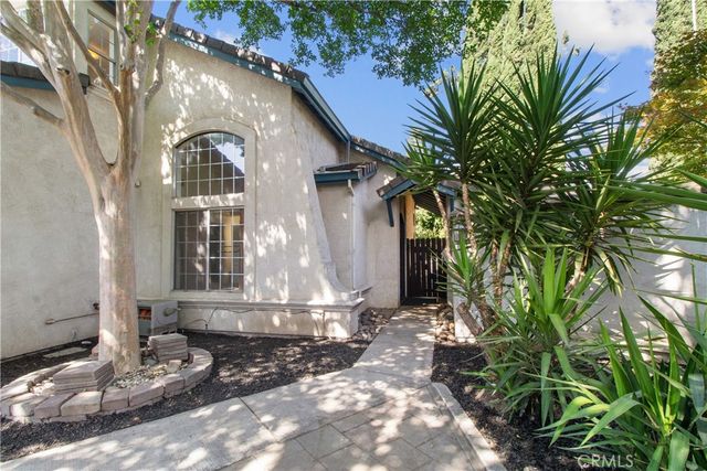 1069 Brick And Tile, Stockton, CA 95206