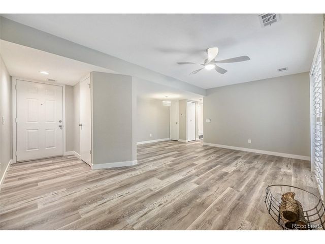 1314 S Cathay Ct 102, Aurora, CO 80017