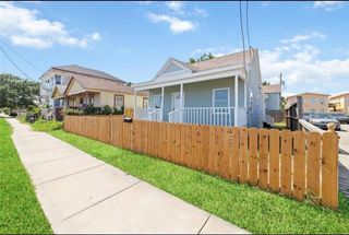 2714 Avenue L, Galveston, TX 77550