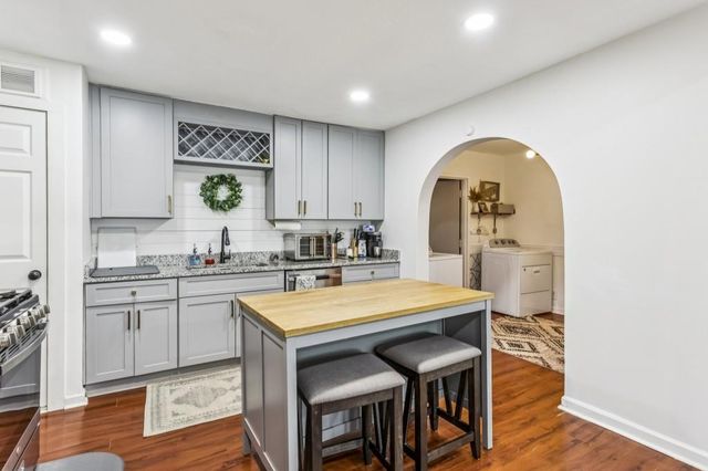 5430 Carol SW Circle, Mableton, GA 30126