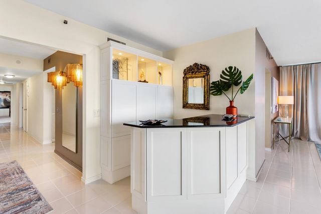 4050 N Ocean Drive 1-101, Singer Island, FL 33404