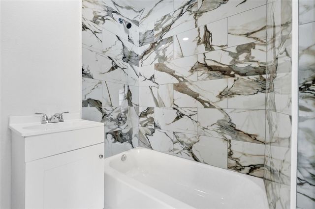 701 CLAUDE HOLMES SR AVENUE, Haines City, FL 33844