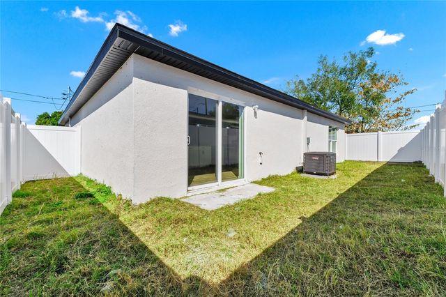 701 CLAUDE HOLMES SR AVENUE, Haines City, FL 33844