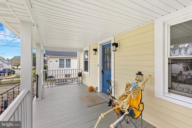 1106 SNOWDEN PL, Laurel, MD 20707
