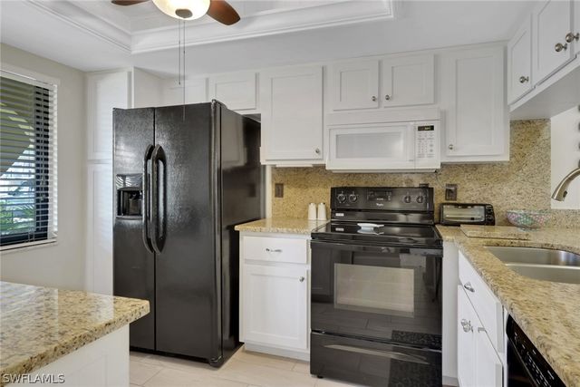 9820 Citadel LN, Bonita Springs, FL 34135