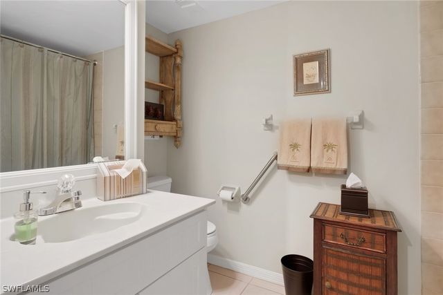 9820 Citadel LN, Bonita Springs, FL 34135