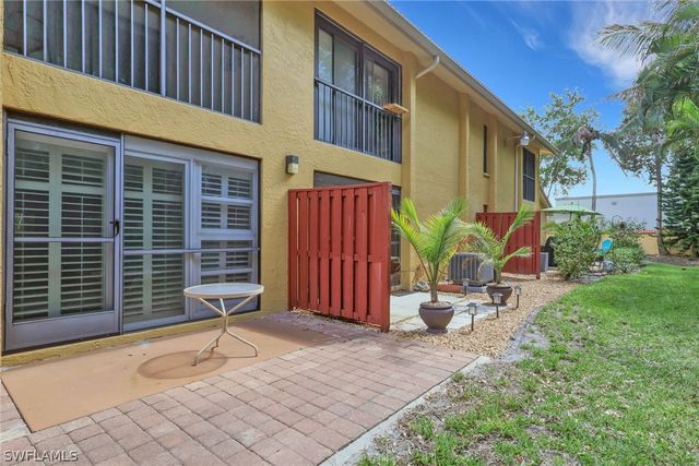 9820 Citadel LN, Bonita Springs, FL 34135