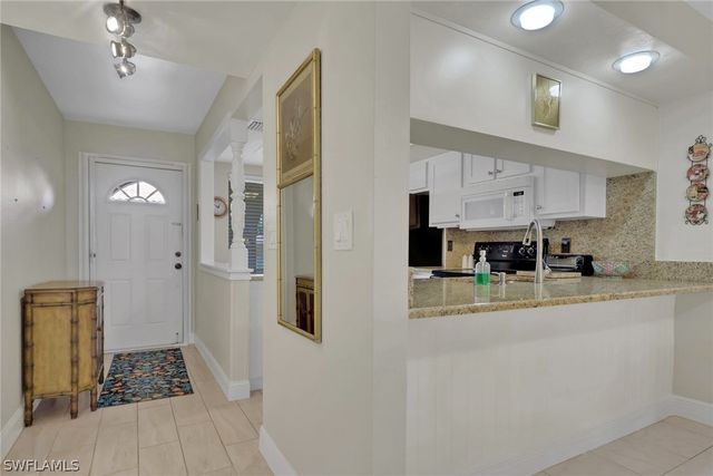 9820 Citadel LN, Bonita Springs, FL 34135