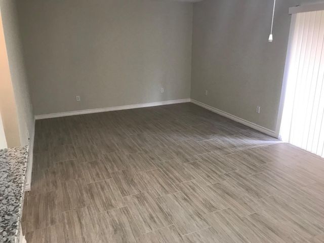 12633 Memorial Drive 21, Houston, TX 77024