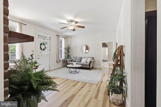 222 MOUNT JOY ST, Mount Joy, PA 17552