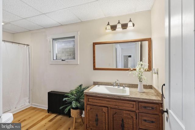 222 MOUNT JOY ST, Mount Joy, PA 17552