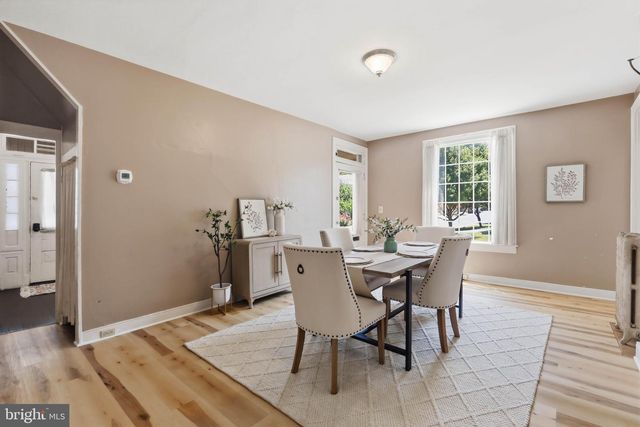222 MOUNT JOY ST, Mount Joy, PA 17552