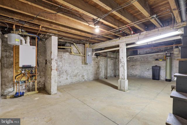 222 MOUNT JOY ST, Mount Joy, PA 17552