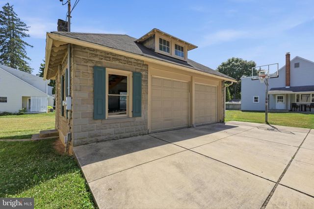 222 MOUNT JOY ST, Mount Joy, PA 17552