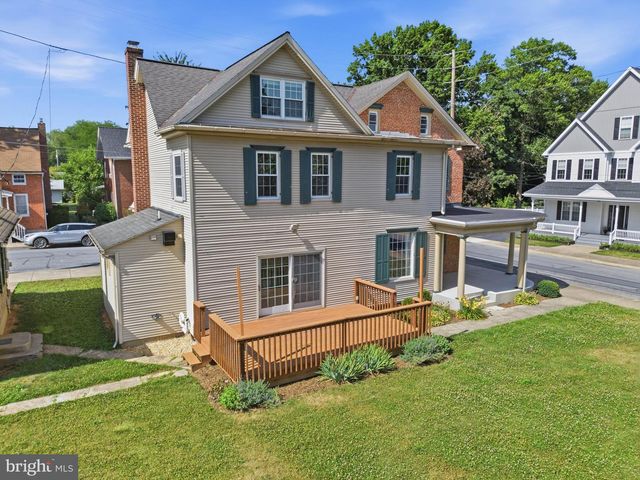 222 MOUNT JOY ST, Mount Joy, PA 17552