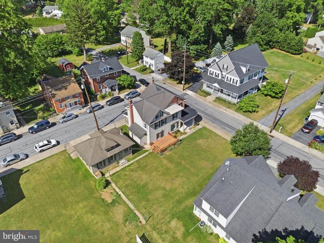 222 MOUNT JOY ST, Mount Joy, PA 17552