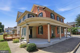 222 MOUNT JOY ST, Mount Joy, PA 17552