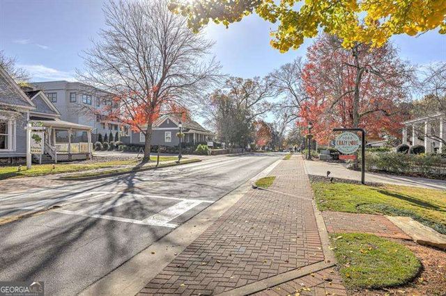 521 Warm Springs Circle, Roswell, GA 30075