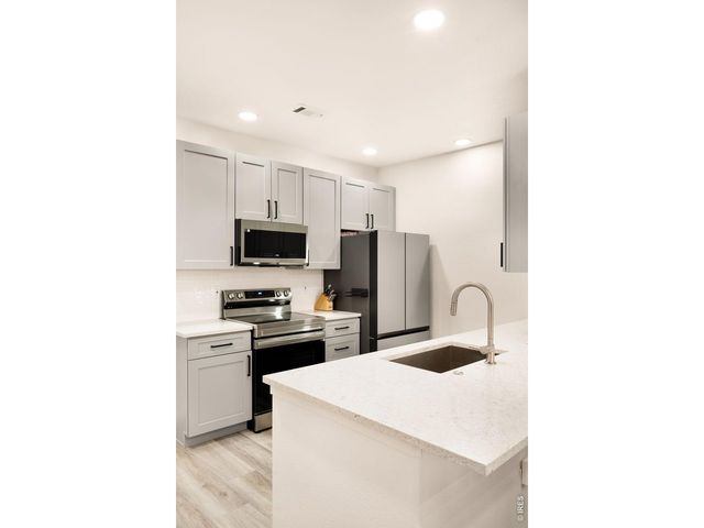 4025 S Dillon Way 101, Aurora, CO 80014