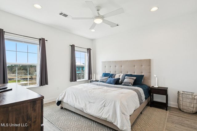 4030 Mindanao, Bay Saint Louis, MS 39520