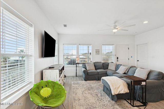 4030 Mindanao, Bay Saint Louis, MS 39520