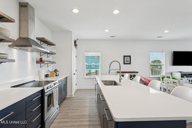 4030 Mindanao, Bay Saint Louis, MS 39520