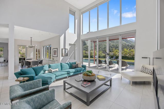 2386 Sierra Creek Road, Agoura Hills, CA 91301