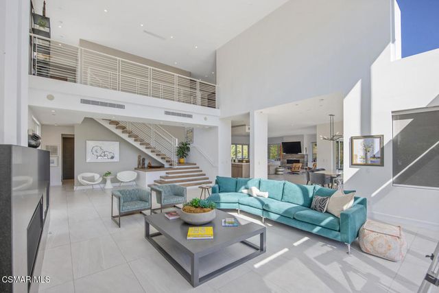 2386 Sierra Creek Road, Agoura Hills, CA 91301