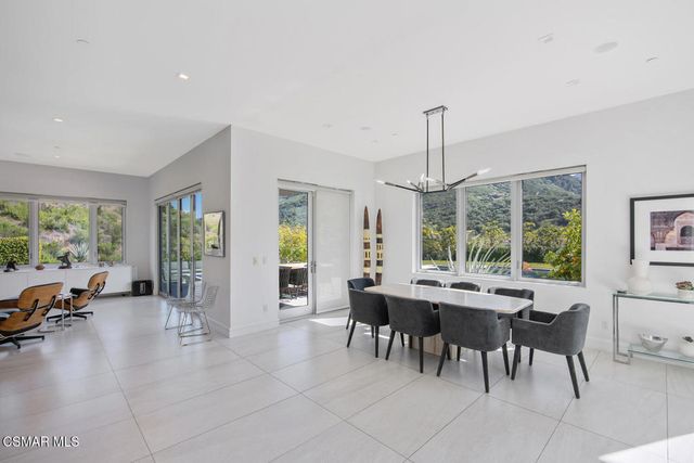 2386 Sierra Creek Road, Agoura Hills, CA 91301