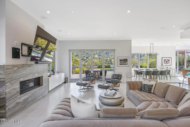 2386 Sierra Creek Road, Agoura Hills, CA 91301