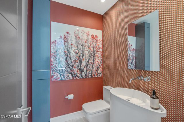 2386 Sierra Creek Road, Agoura Hills, CA 91301