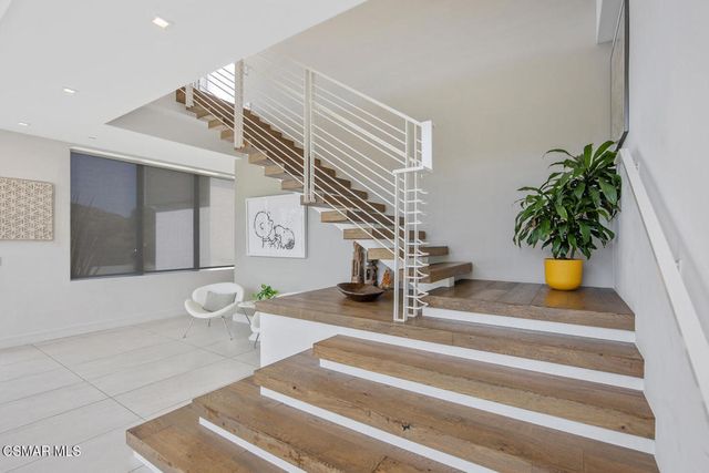 2386 Sierra Creek Road, Agoura Hills, CA 91301