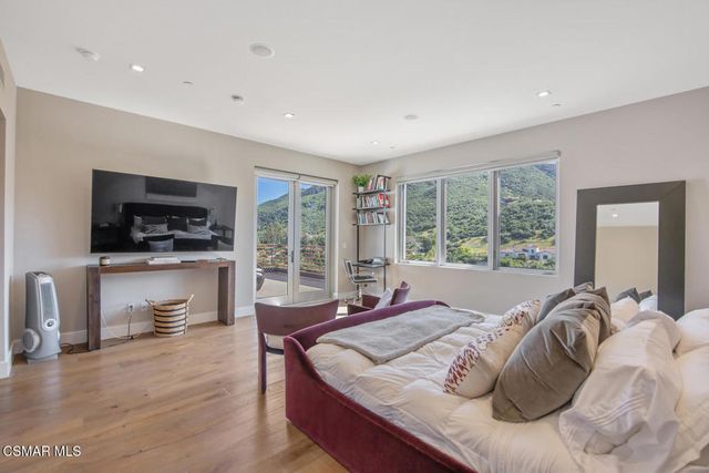 2386 Sierra Creek Road, Agoura Hills, CA 91301