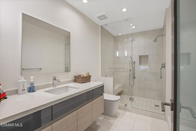 2386 Sierra Creek Road, Agoura Hills, CA 91301