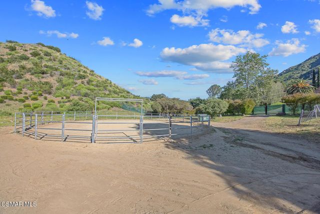 2386 Sierra Creek Road, Agoura Hills, CA 91301