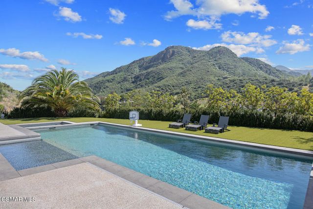 2386 Sierra Creek Road, Agoura Hills, CA 91301